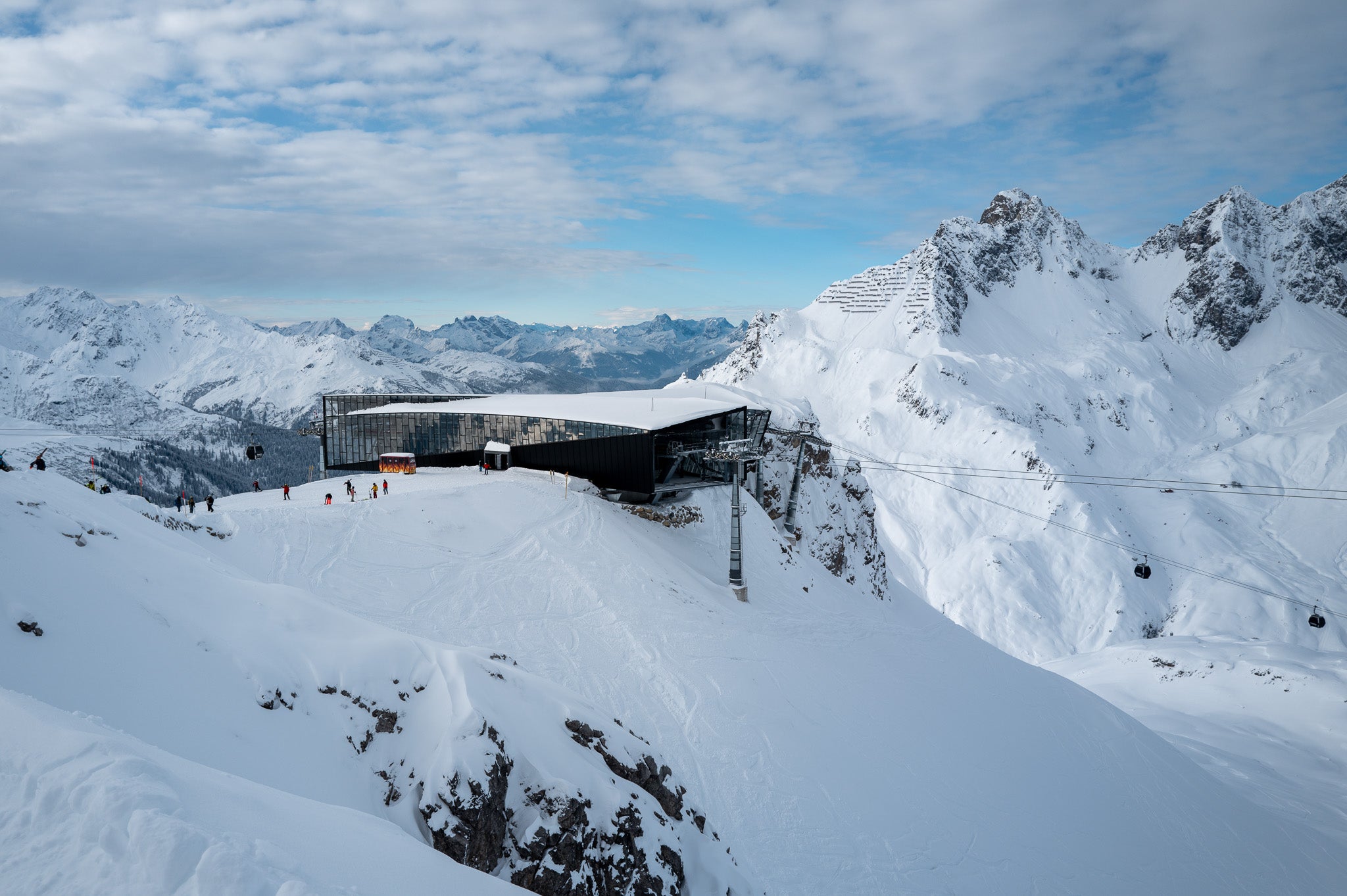 7-Day Premium Week Freeride & Heliskiing