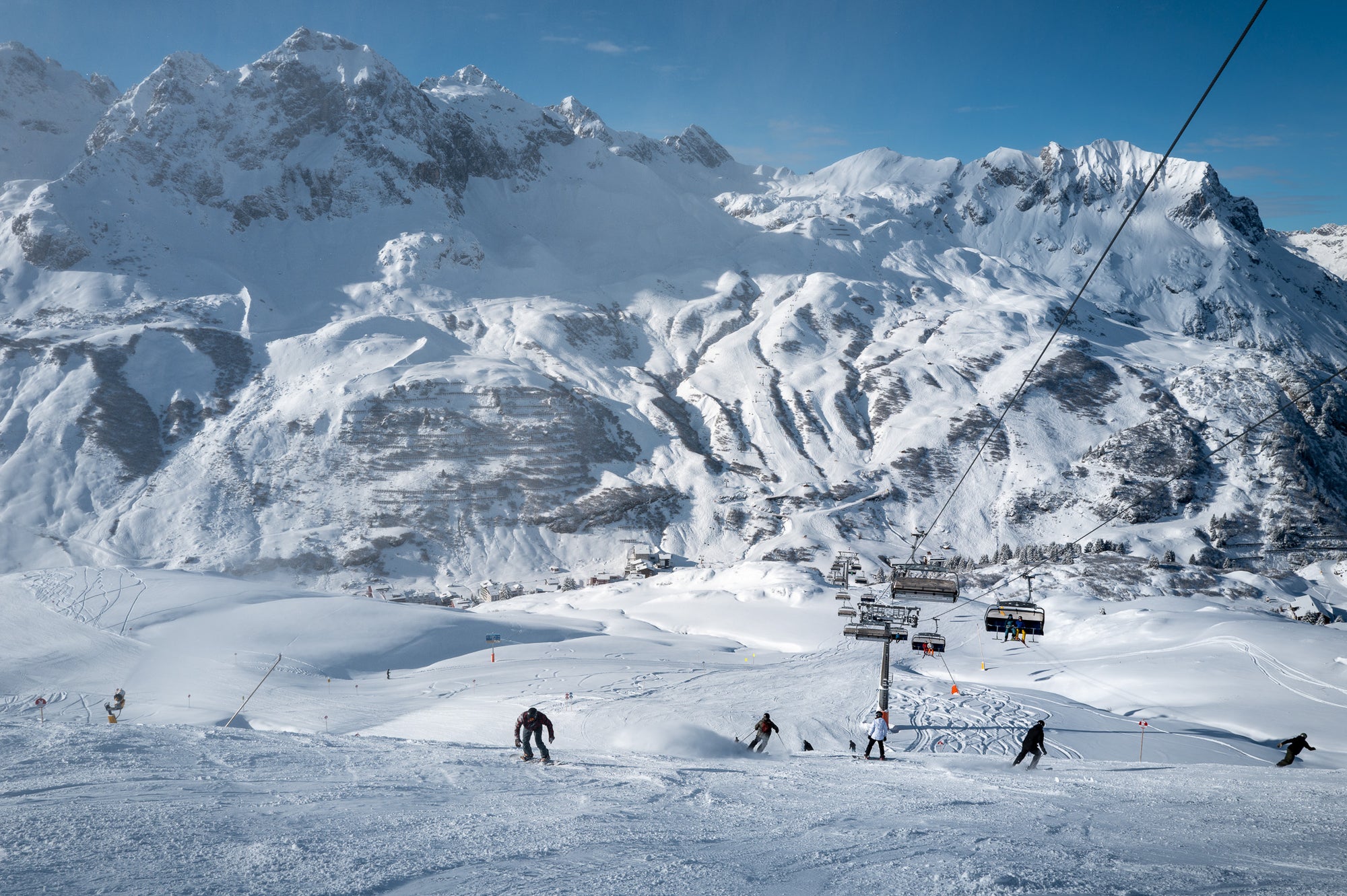 4-Day Arlberg freeride camp for advanced & expert women skiers