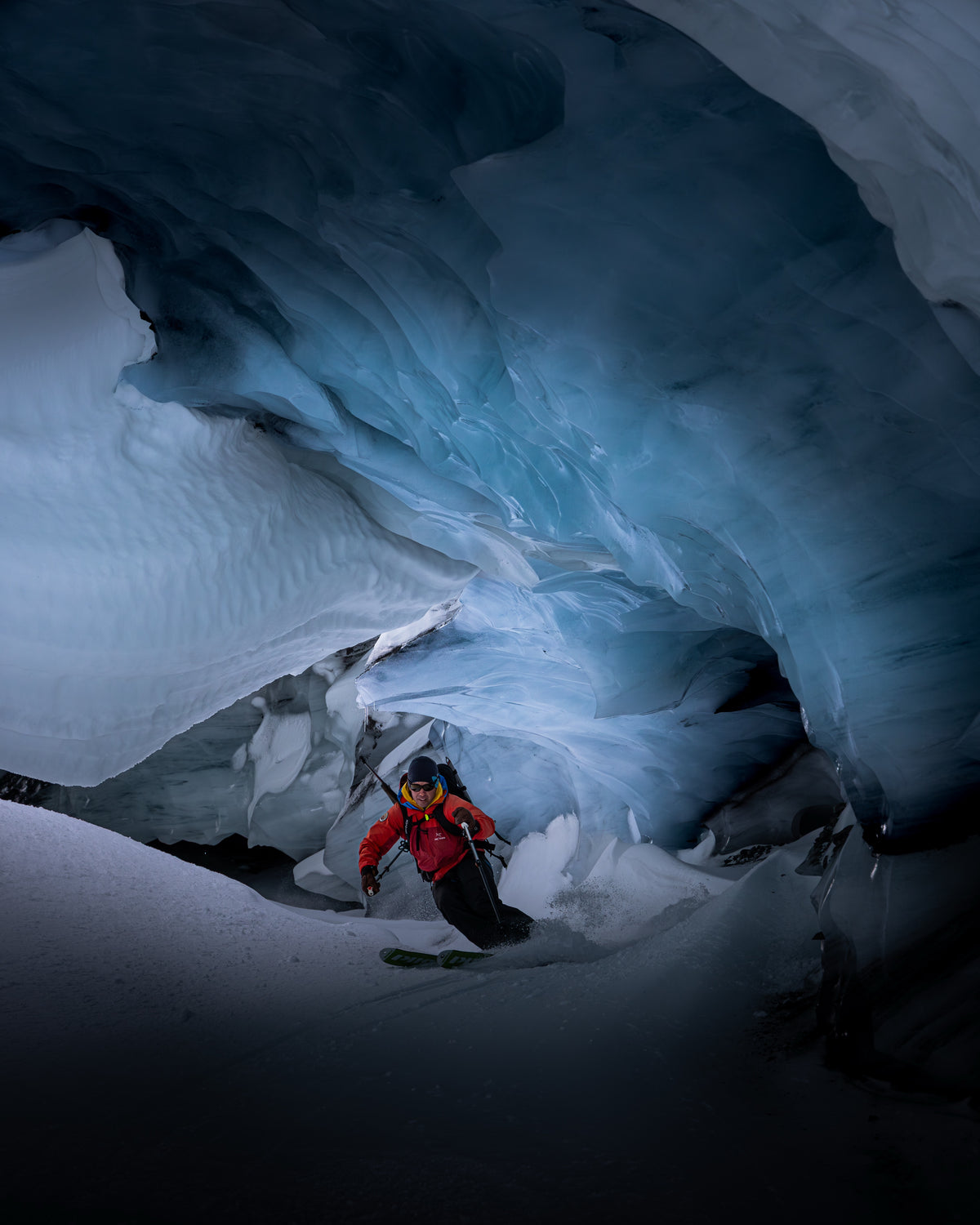Sail & Ski Svalbard private yacht ski expedition