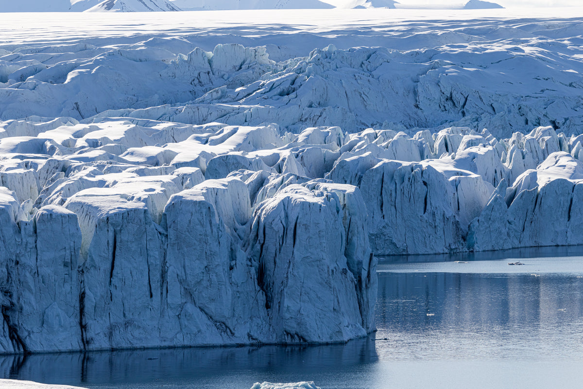 Sail & Ski Svalbard private yacht ski expedition