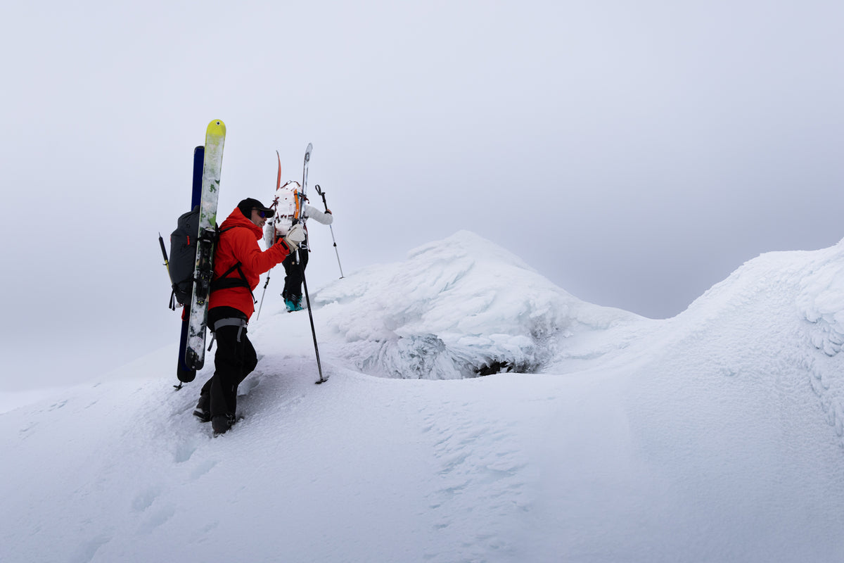 Sail & Ski Svalbard private yacht ski expedition